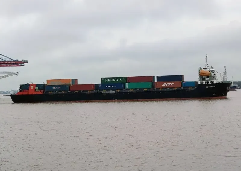 ICON CORINTUS Container Ship IMO 9763320 photo 4