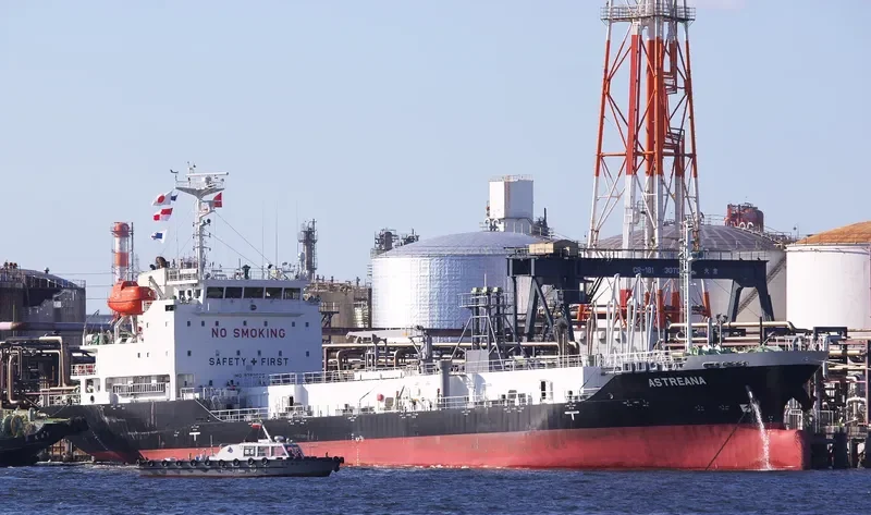 ASTREANA Tanker IMO 9763629 photo 2