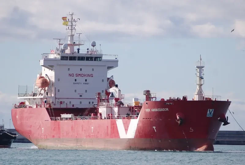 IVER AMBASSADOR Tanker IMO 9768514 photo 5