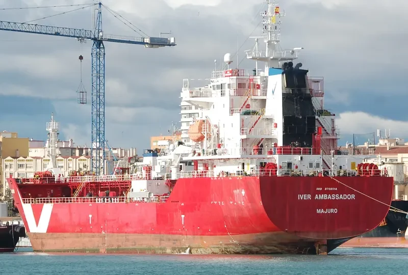 IVER AMBASSADOR Tanker IMO 9768514 photo 6