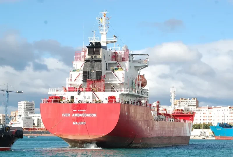 IVER AMBASSADOR Tanker IMO 9768514 photo 7