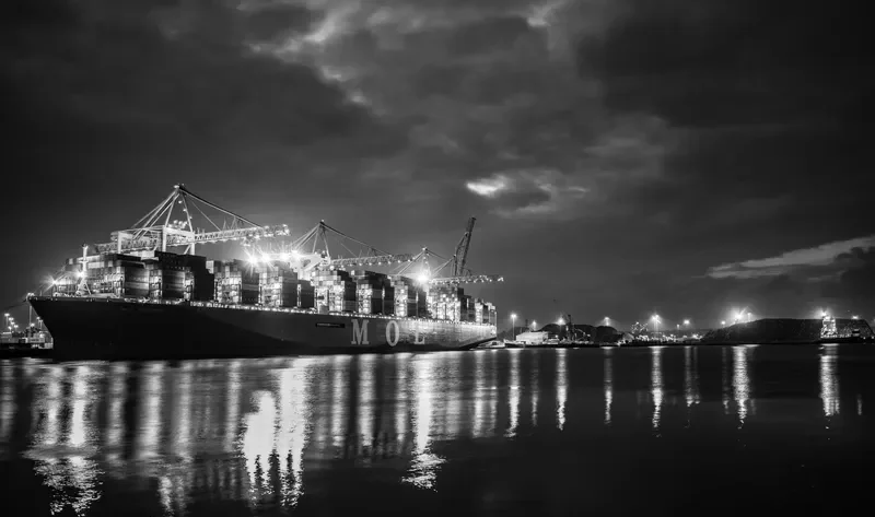 MOL TRIUMPH Container Ship IMO 9769271 photo 2