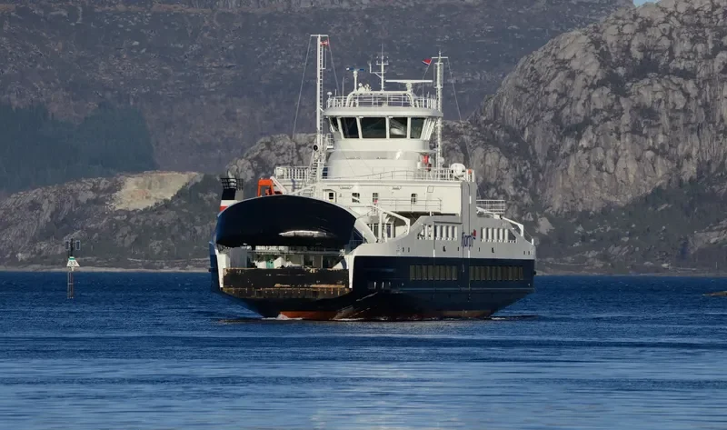 LOSNA Ro-Ro IMO 9771640 photo 2