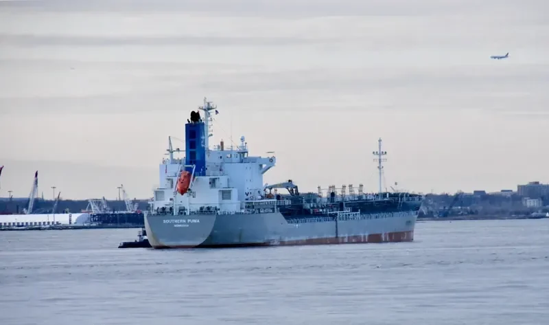 SOUTHERN PUMA Tanker IMO 9792008 photo 2