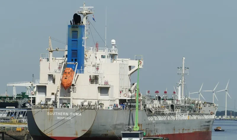 SOUTHERN PUMA Tanker IMO 9792008 photo 6